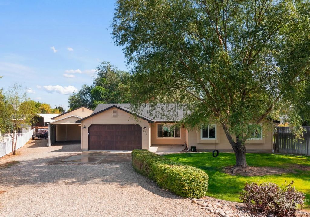 322 Buckskin Ct, Nampa