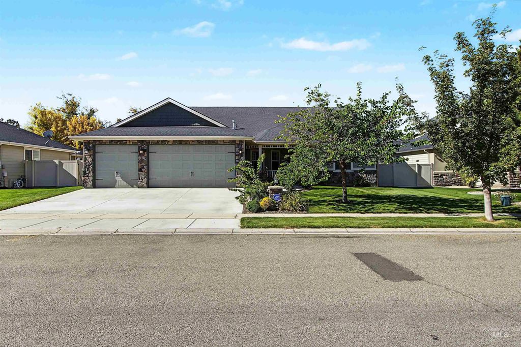 805 W. Arbor Pointe Way, Nampa