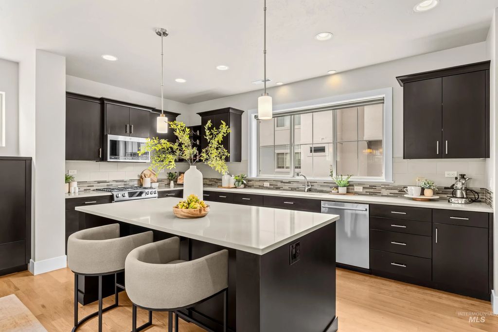 3290 E Thoroughbred Ln, Boise