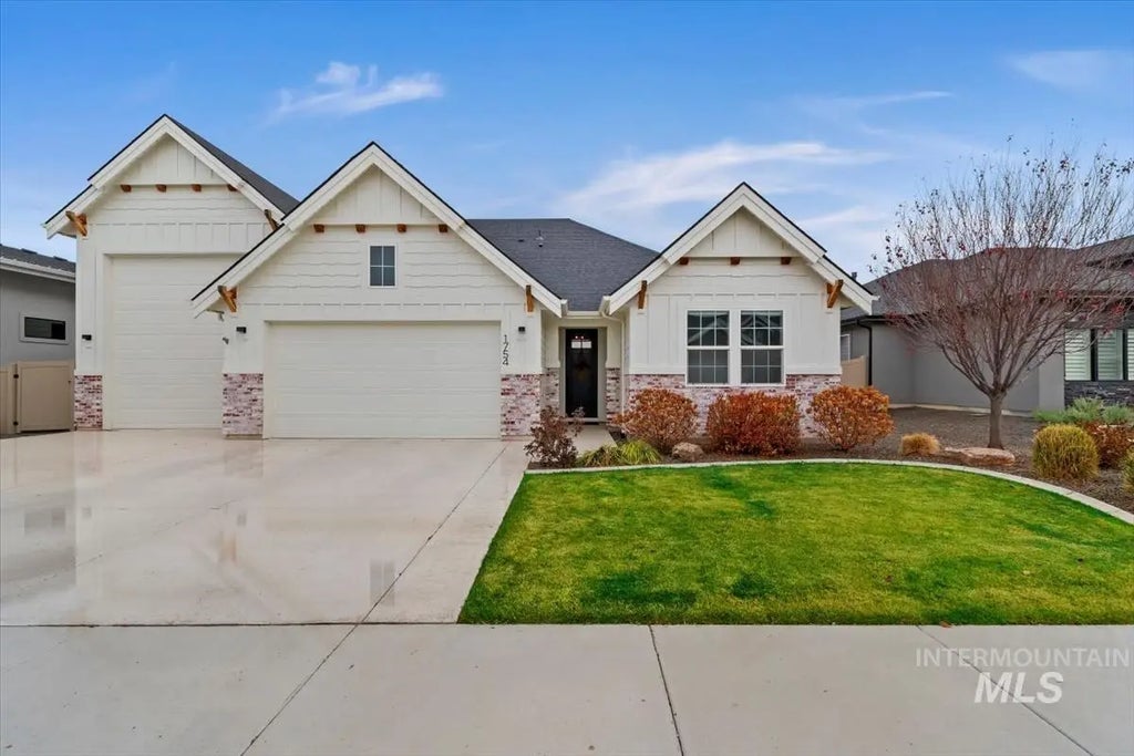 1754 N Peakhurt, Kuna