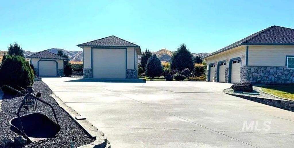 3060 Windfall Cir, Emmett