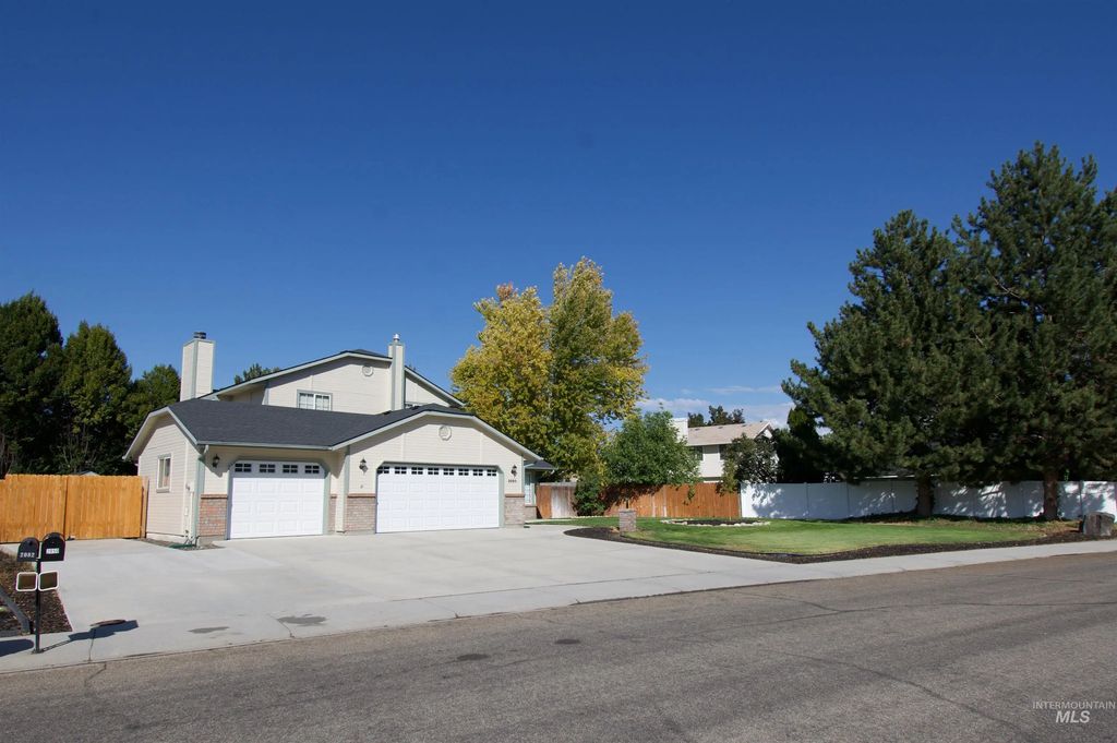 2050 W Sandalwood, Meridian
