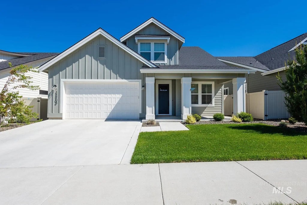 11706 W Lilium St, Star