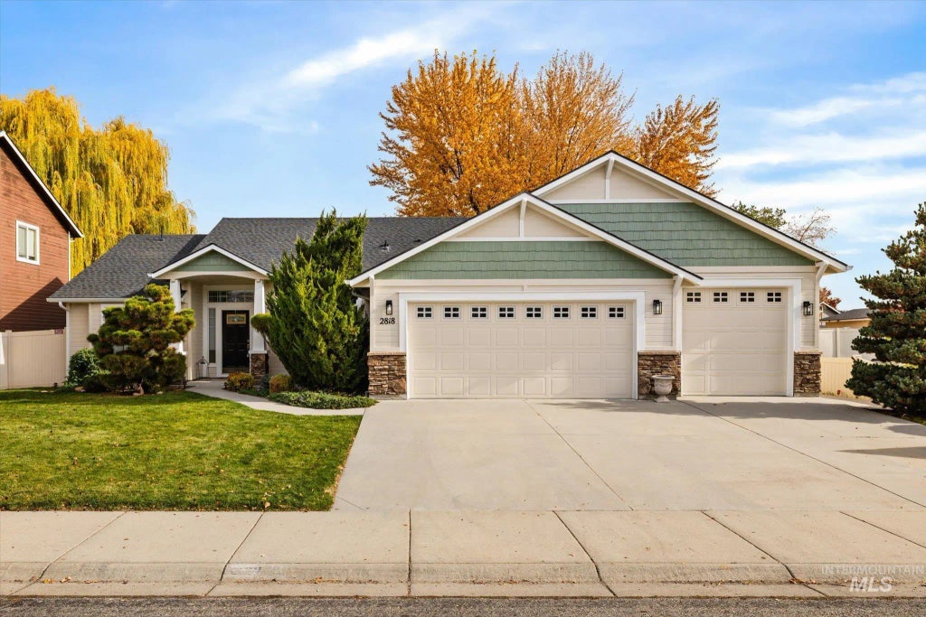 2818 N Sharon Ave, Meridian