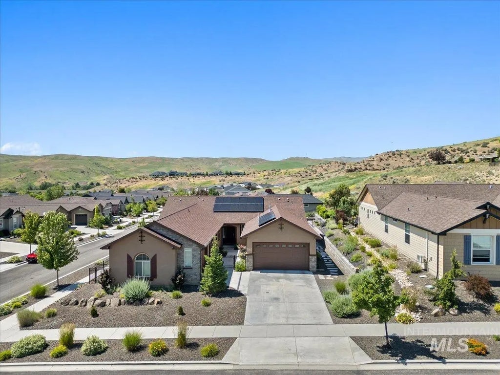 18611 N Silver Tree Way, Eagle