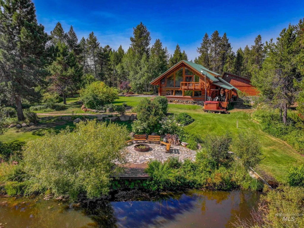 43 Scheline Ct, McCall