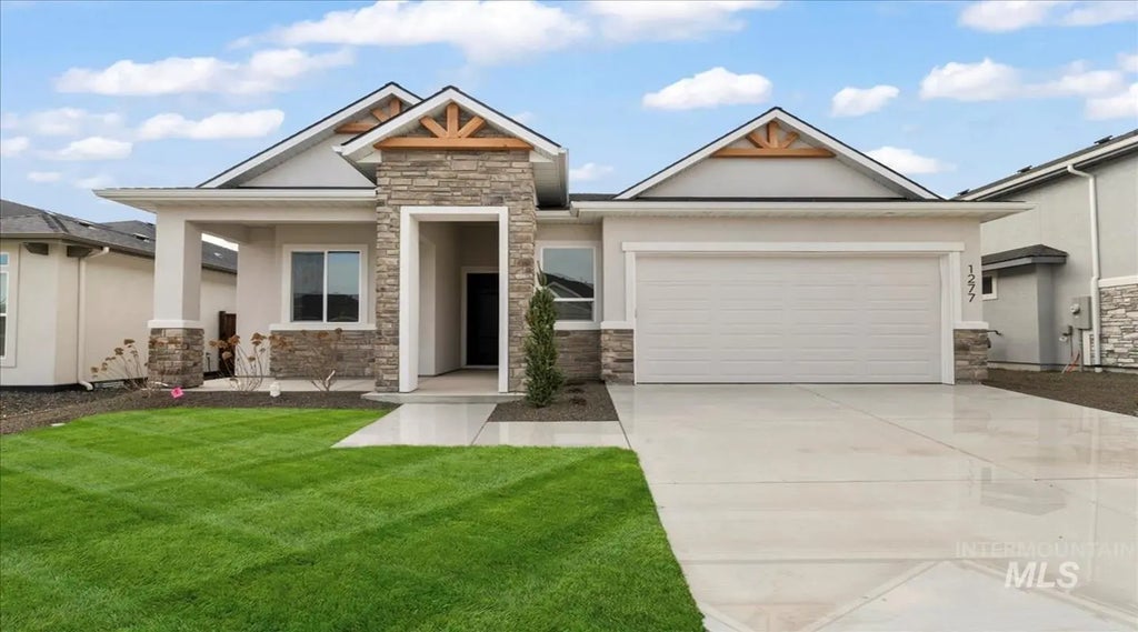 1277 W Eiger Drive, Nampa