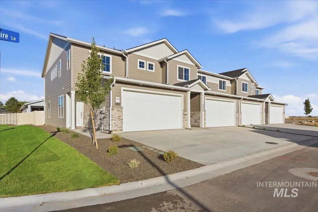 6011 N Highfire Lane, Meridian