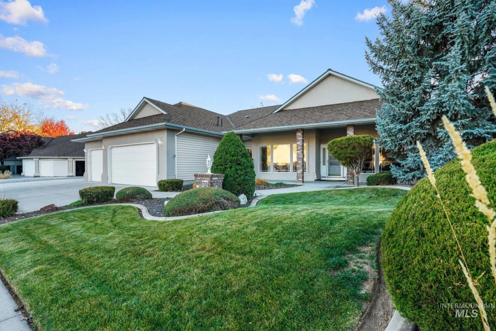 671 E Trinidad Dr, Meridian