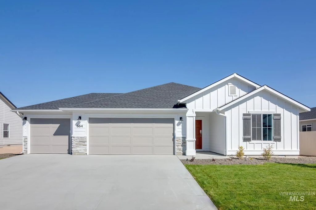 9472 W Blazing Star St, Nampa