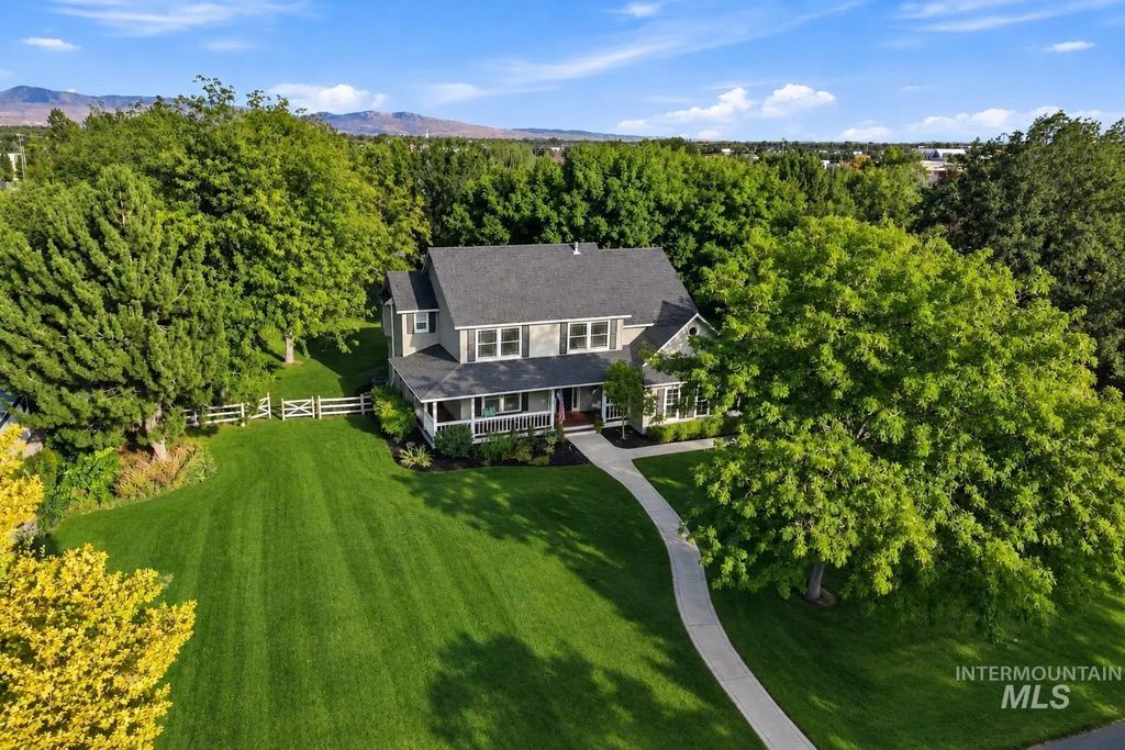 6710 N Barney Ln, Meridian