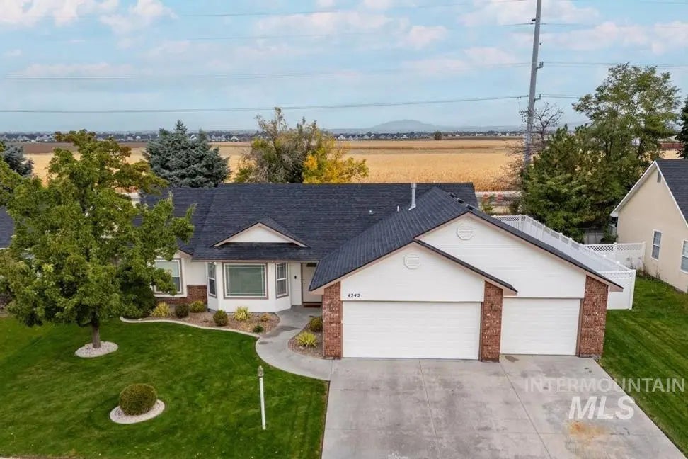 4242 W Niemann Dr, Meridian