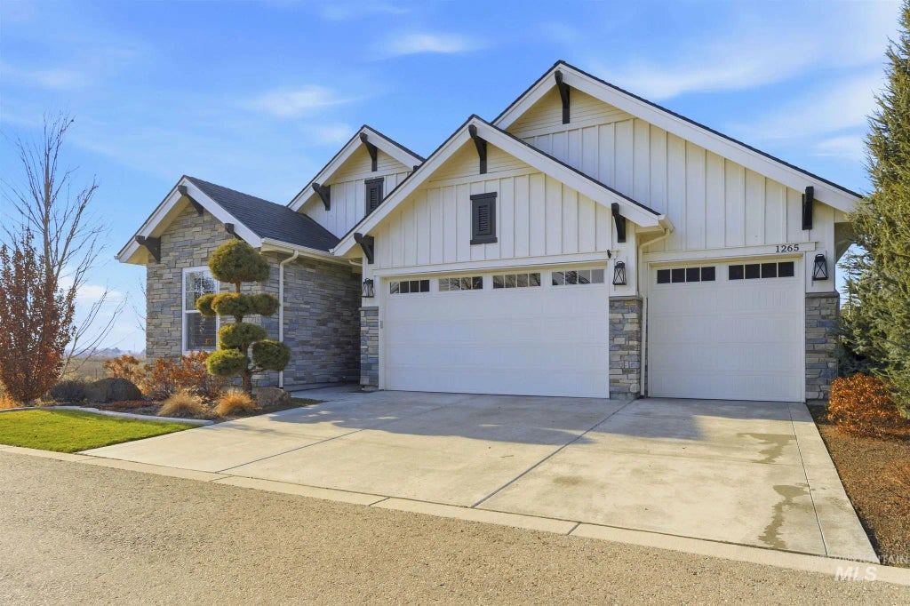 1265 N Diadora Ave, Eagle