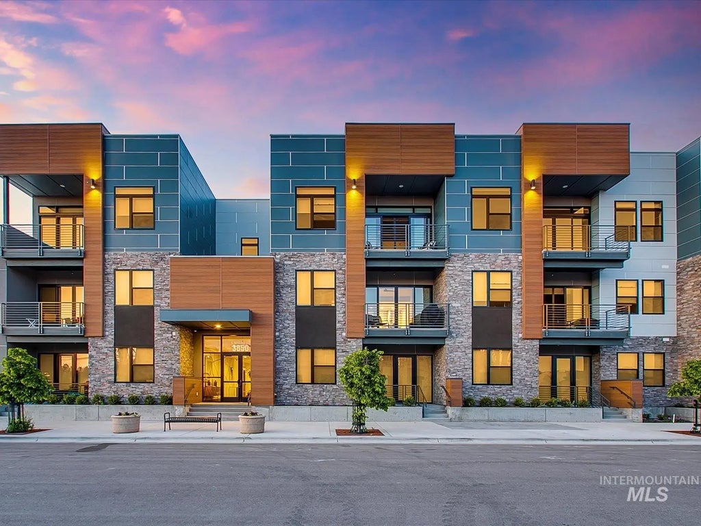 3850 E Haystack St #302, Boise