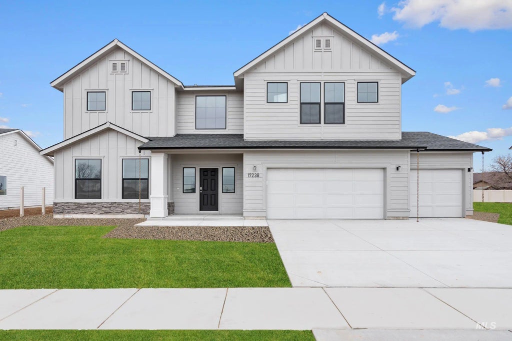17238 N Swan Springs Pl, Nampa
