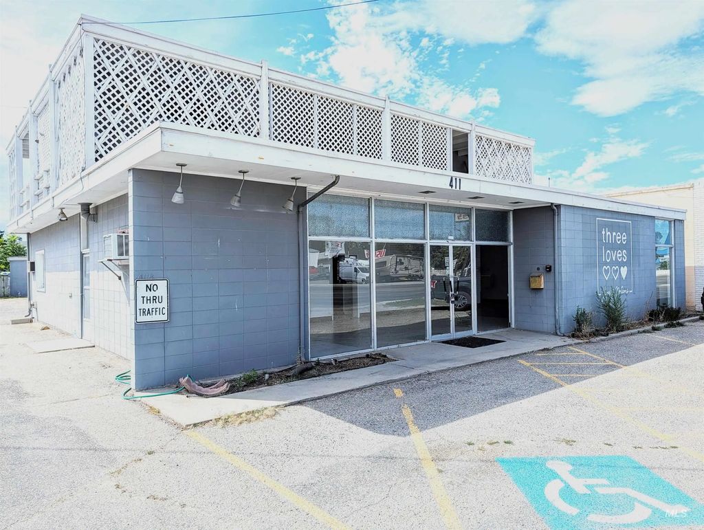 411 Caldwell Blvd, Nampa