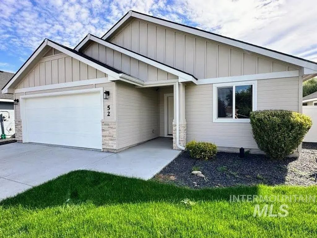 52 Sunset Dr, Ontario