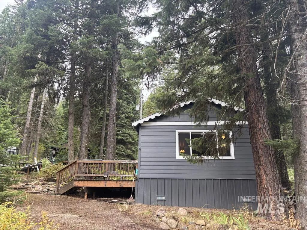 655 West Mountain Rd, Cascade