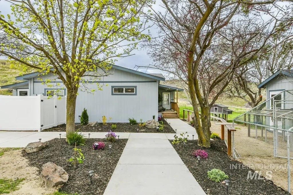 16758 Deer Flat Rd, Caldwell