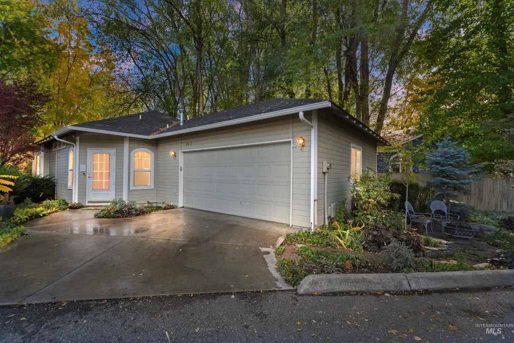 2416 N Birchgrove Lane, Boise