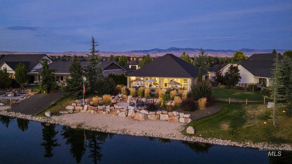 1345 N Triathlon Ave, Eagle