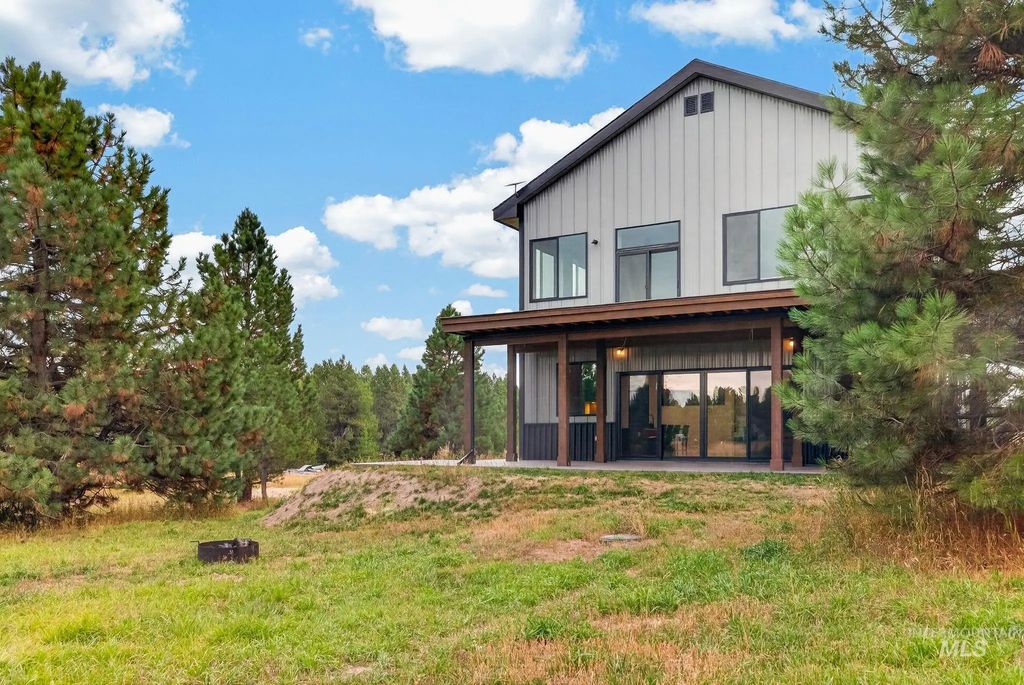 222 Buckcamp Lane, McCall
