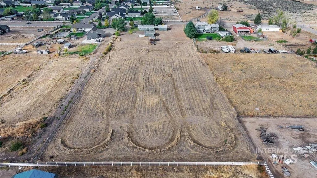 Tbd Kingsbury, Middleton