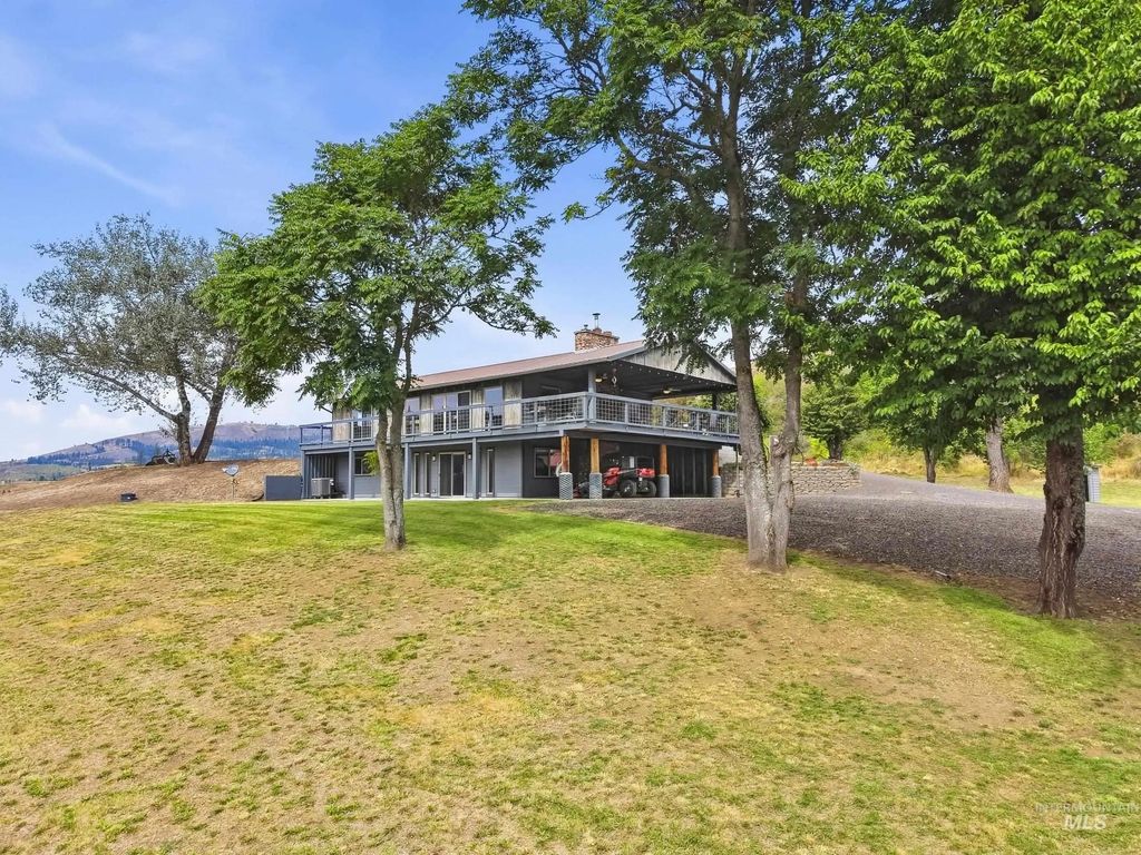 131 Beaver Nob Dr., Kamiah
