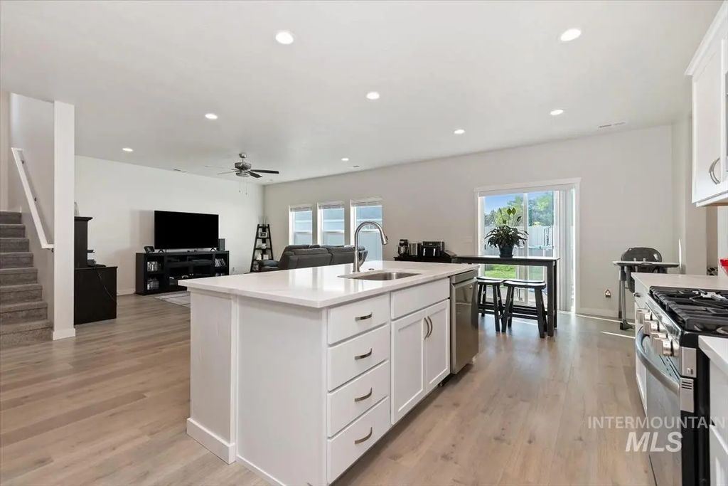 219 W Willow Dale Dr., Kuna