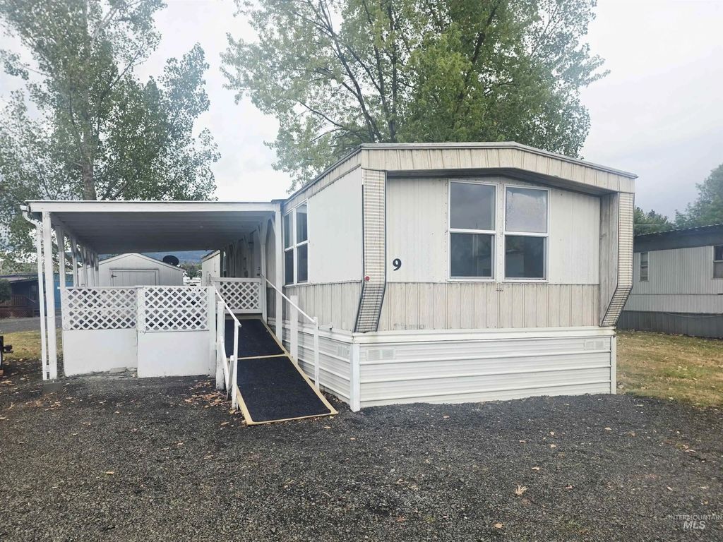 937 N State Street #9, Grangeville