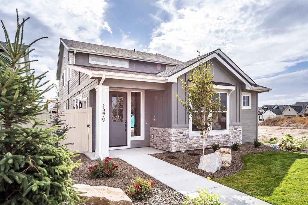 1379 E Rio Chico Dr., Kuna