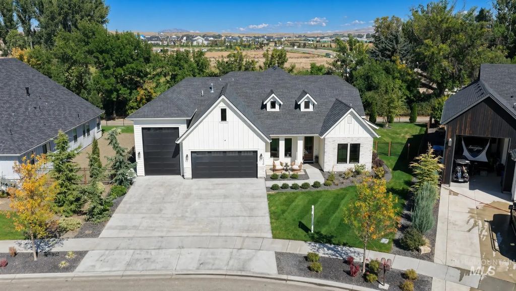 7310 W Palamas Dr., Eagle