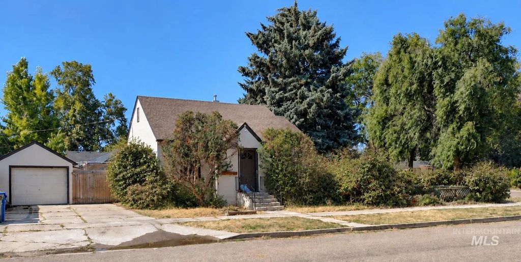 403 E Lincoln, Nampa