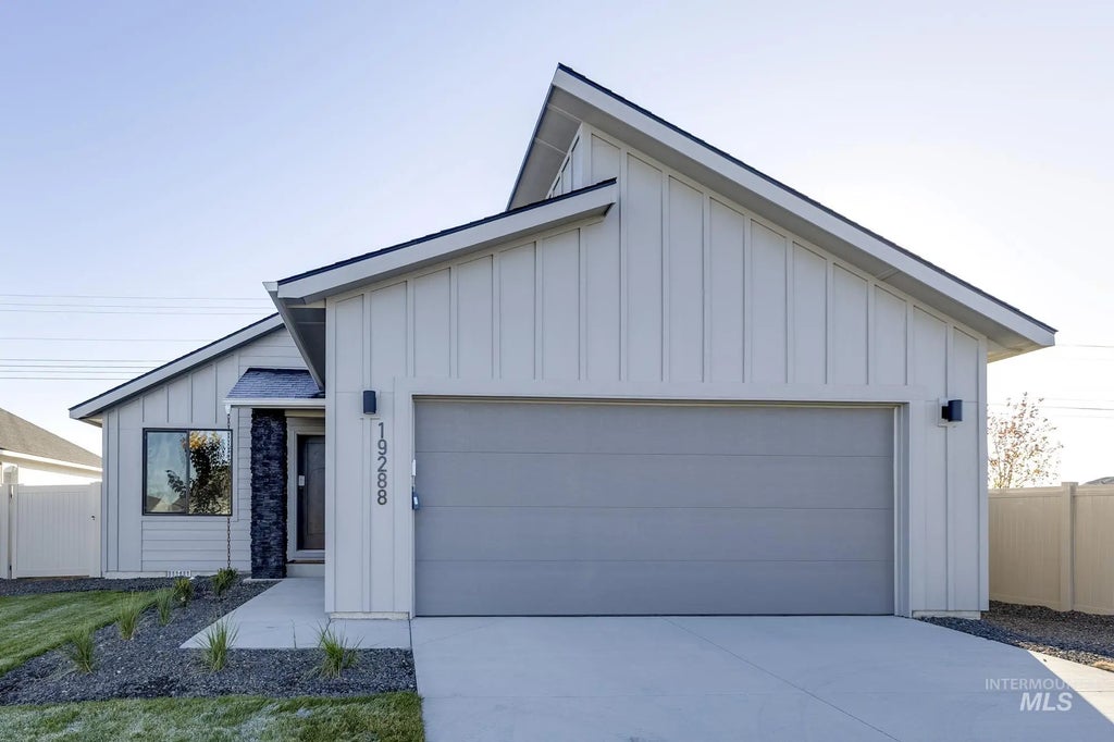 19288 Schooner Ave, Caldwell