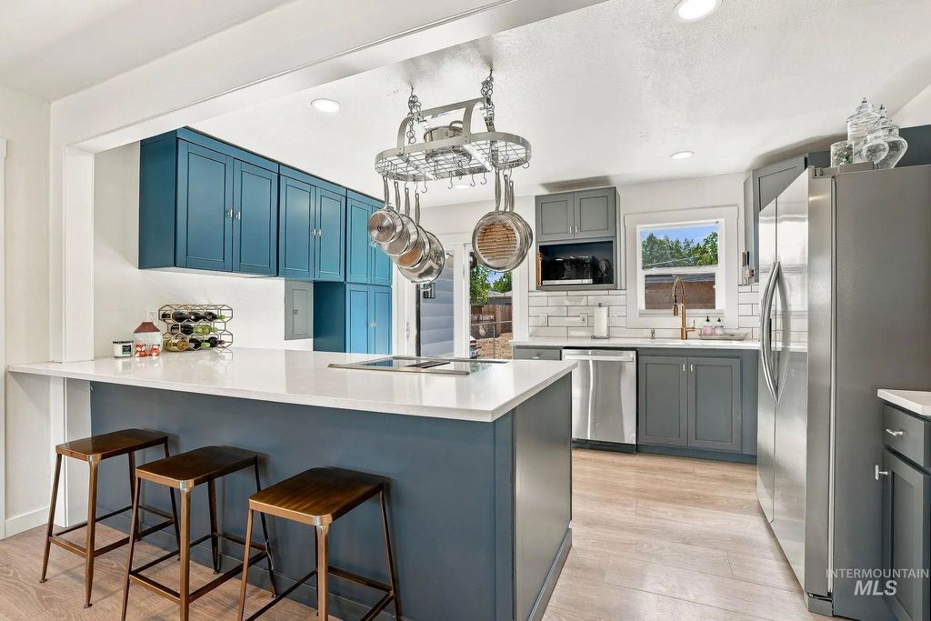 3015 W Sunset Ave, Boise