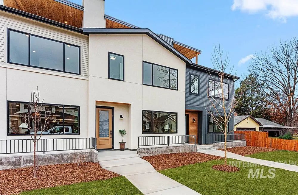 3382 W Whimbrel Lane #middle Unit, Boise