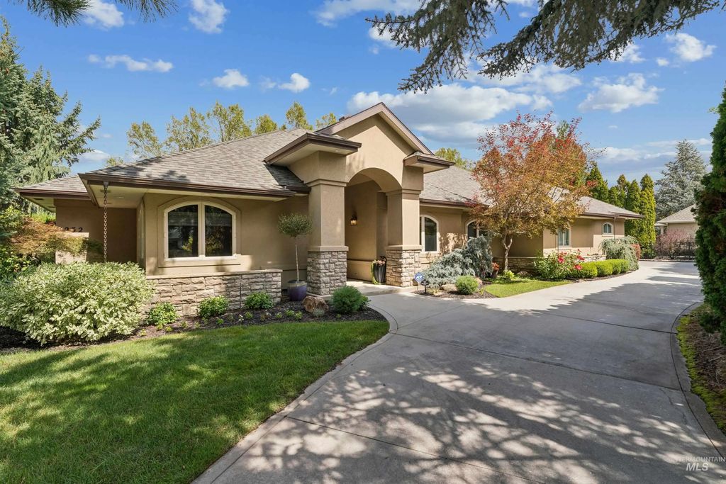 232 W Oakhampton Dr, Eagle