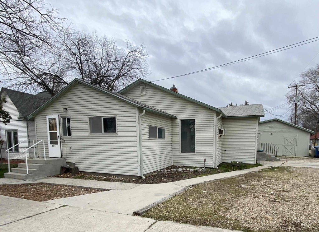 520 S 3rd Ave, Caldwell