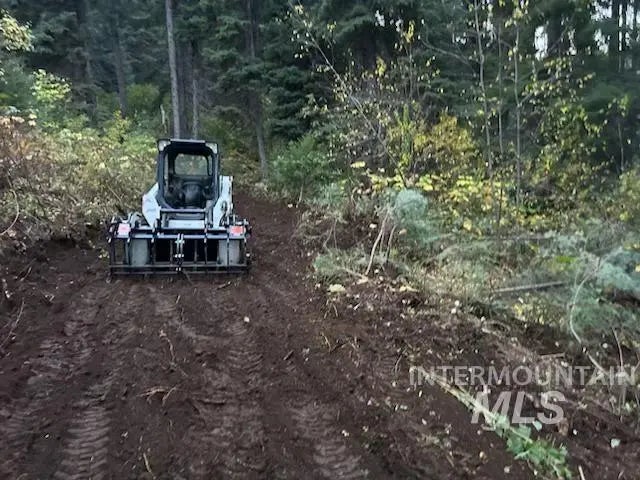 1601 Bear Trail Loop, Donnelly