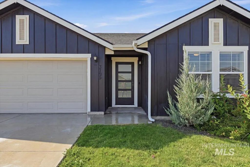 3795 E Berwick Dr, Nampa