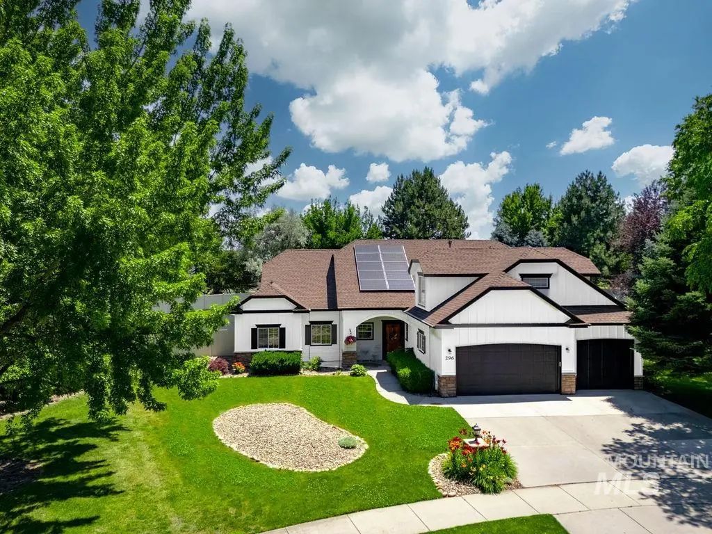 296 N Clearpoint Way, Eagle