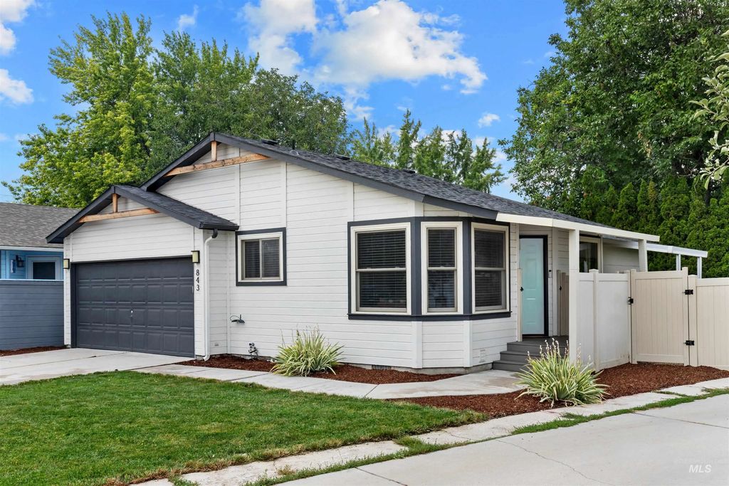 843 S Wild Phlox Pl, Boise