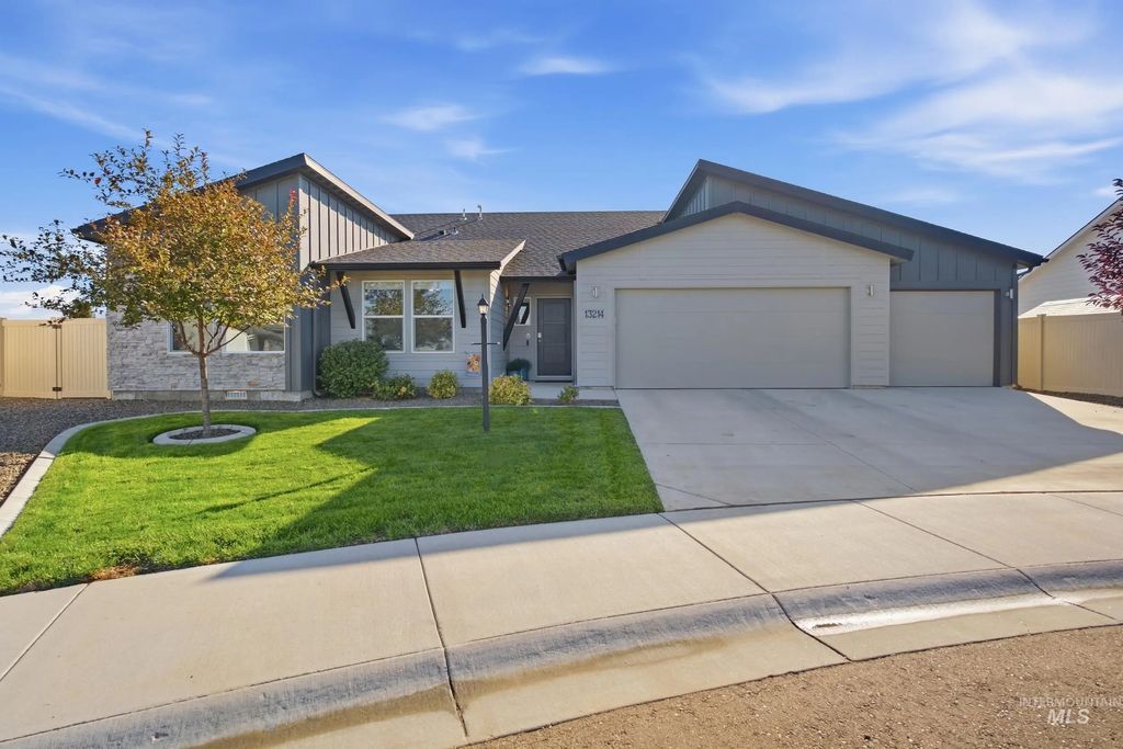 13214 S Wind River Ave, Nampa
