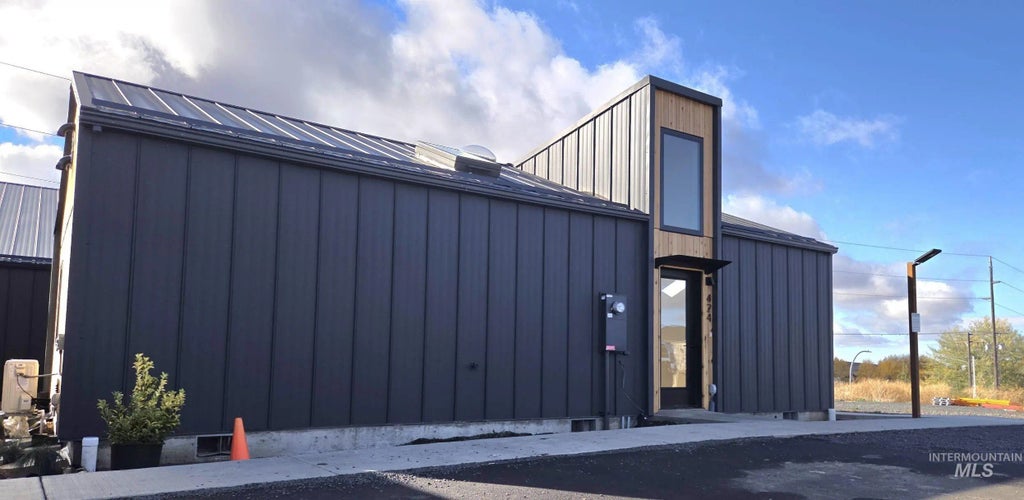 424 E Palouse River Dr., Moscow