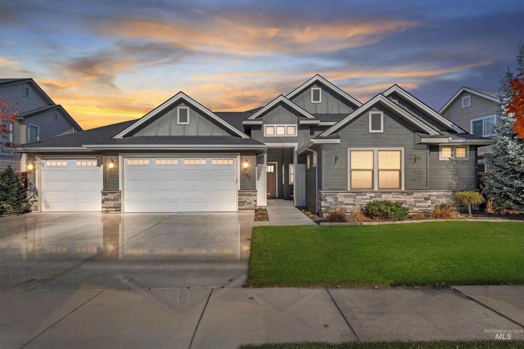 398 W Bacall Dr, Meridian