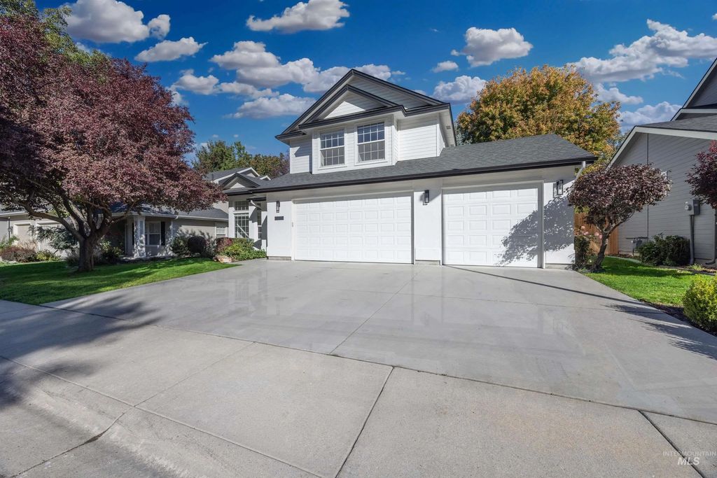 2320 E Alderhill Dr, Eagle