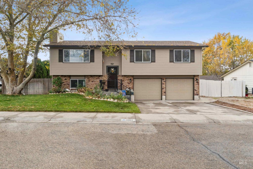 4811 N Leather Way, Boise