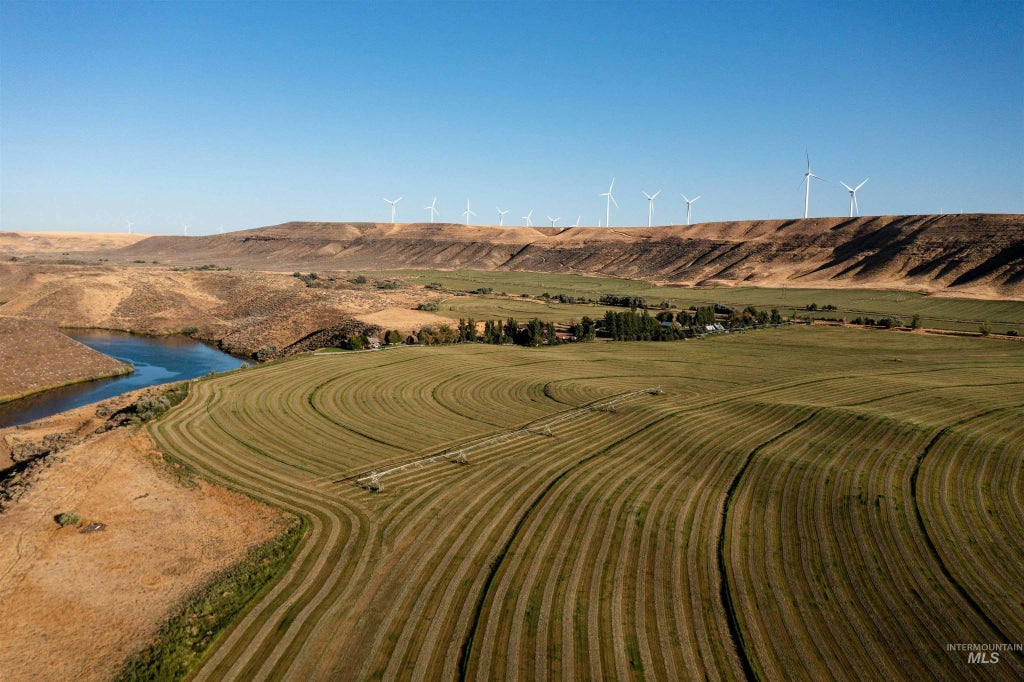 14400 E. Shoestring Rd., Bliss