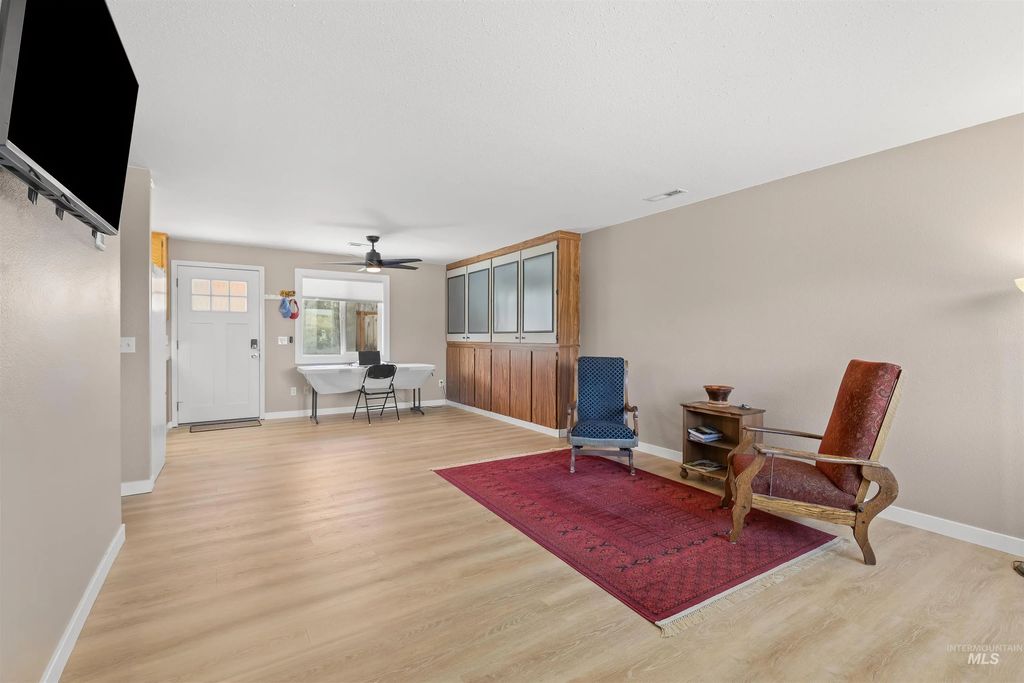 406 2nd Street, Asotin