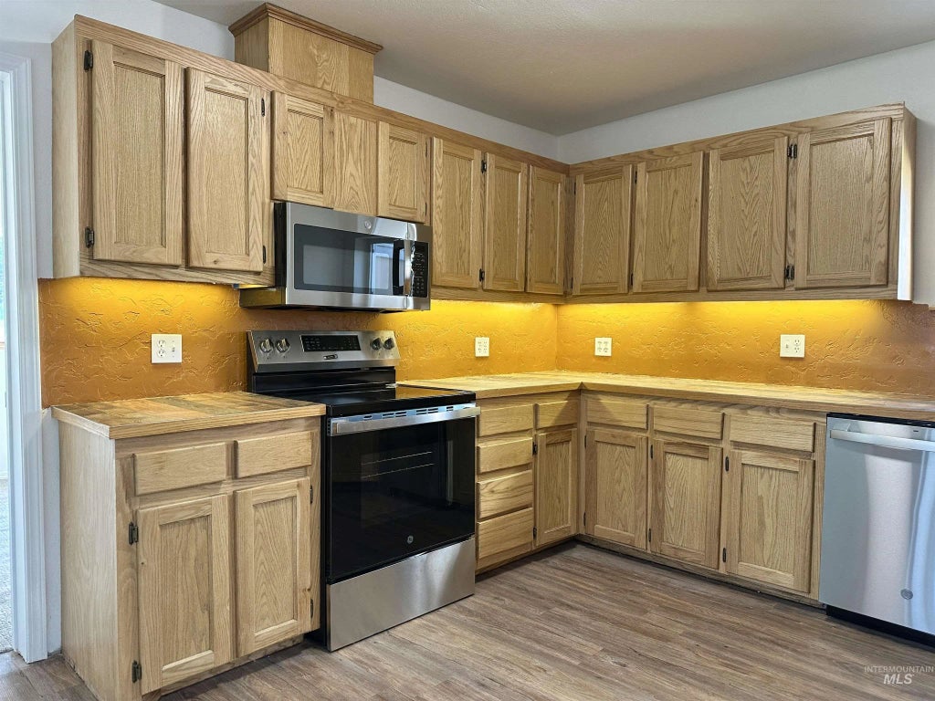 408 Walnut St, Nezperce